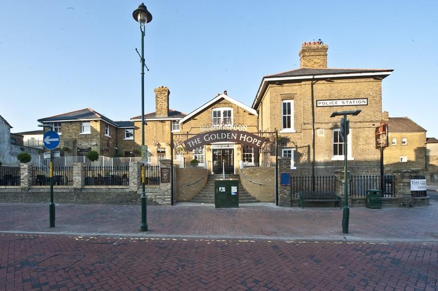 The Golden Hope Wetherspoon Hotel Sittingbourne Eksteriør billede